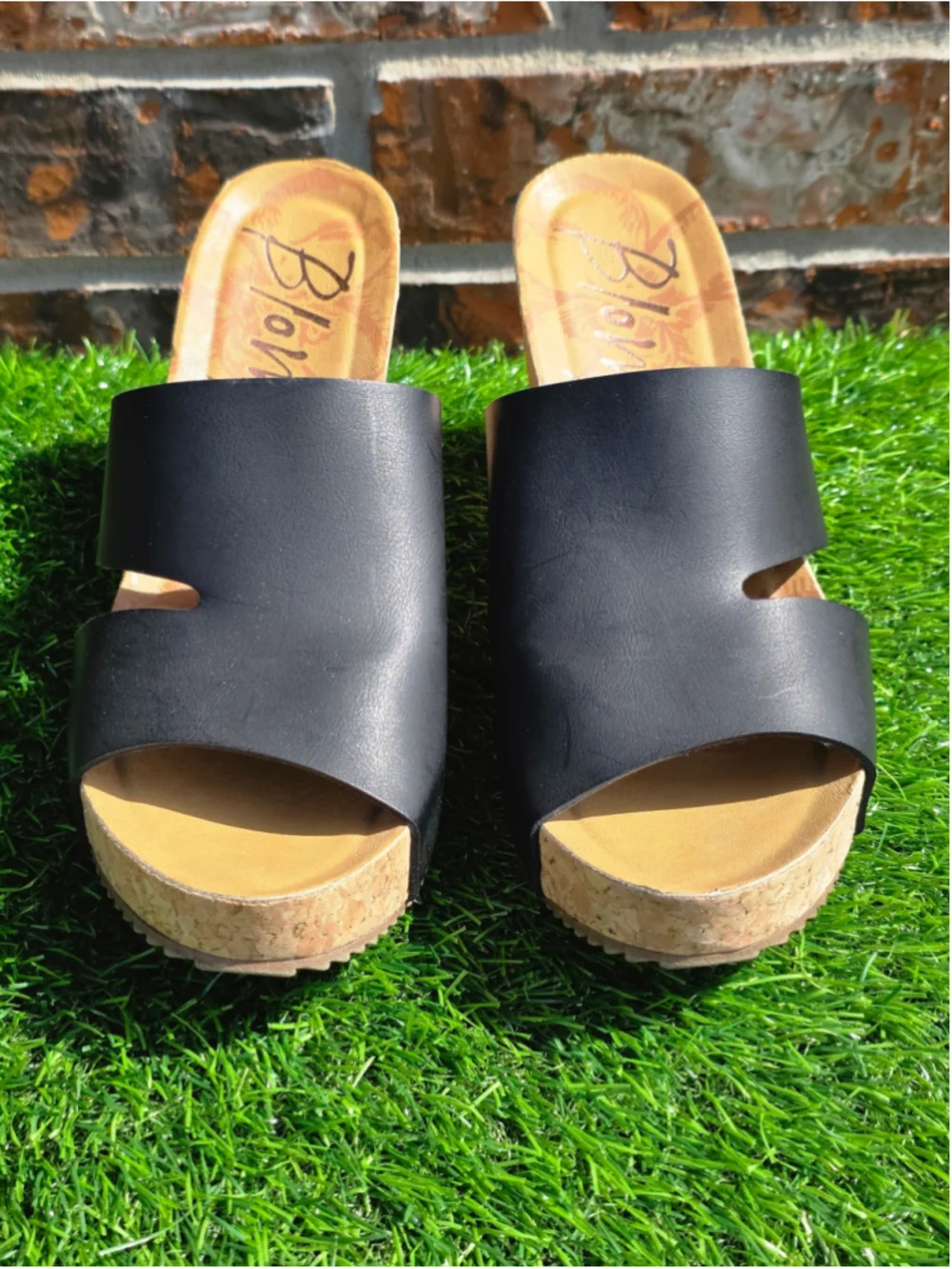 Blowfish Black Wedge Sandals Women's Size 10